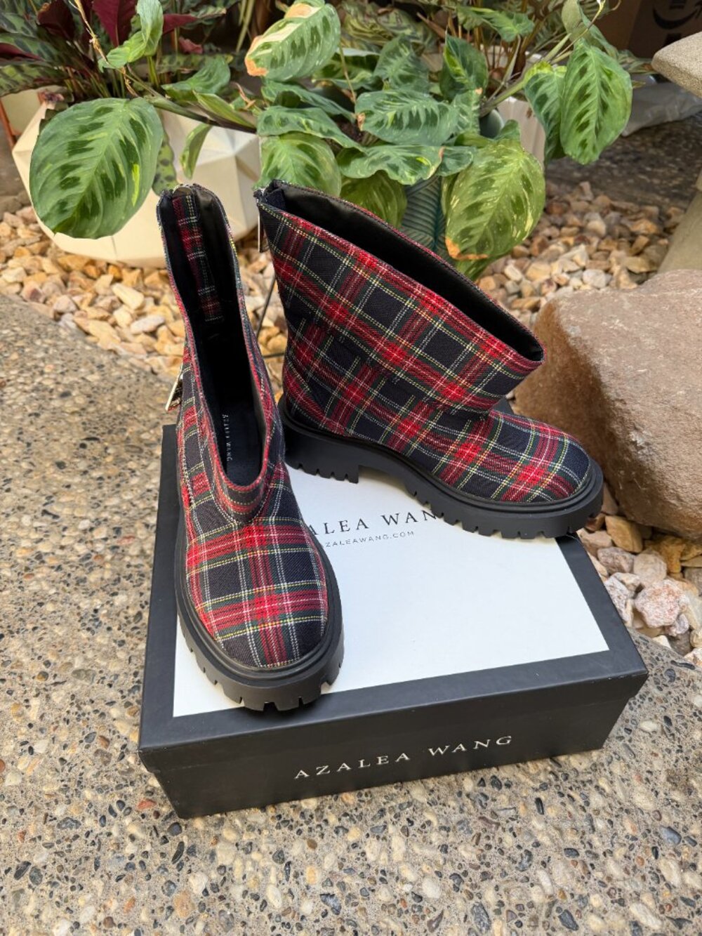 New In Box Azalea Wang Multi Plaid Chunky Combat - Ankle Boots